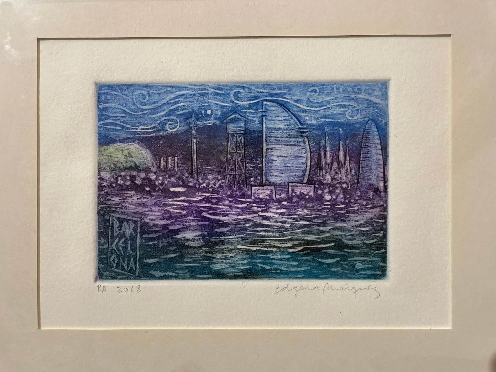 Barcelona desde el Mar, cuadro hecho por Edgard Márquez a partir de la técnica del Aguafuerte, una vista nocturna desde el mar hacia una preciosa ciudad de Barcelona.